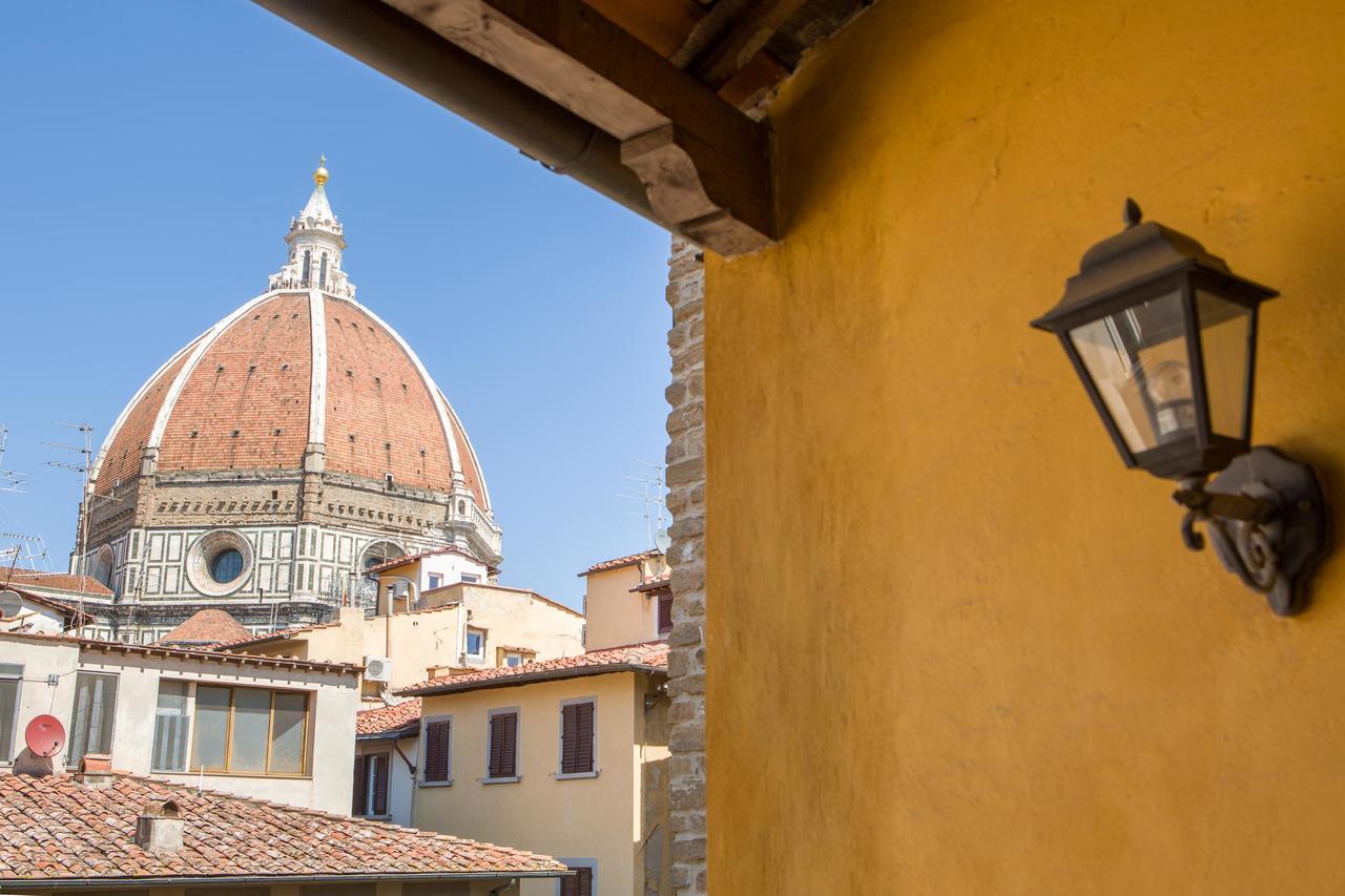 Typical Florentine Apartment Флоренция Екстериор снимка