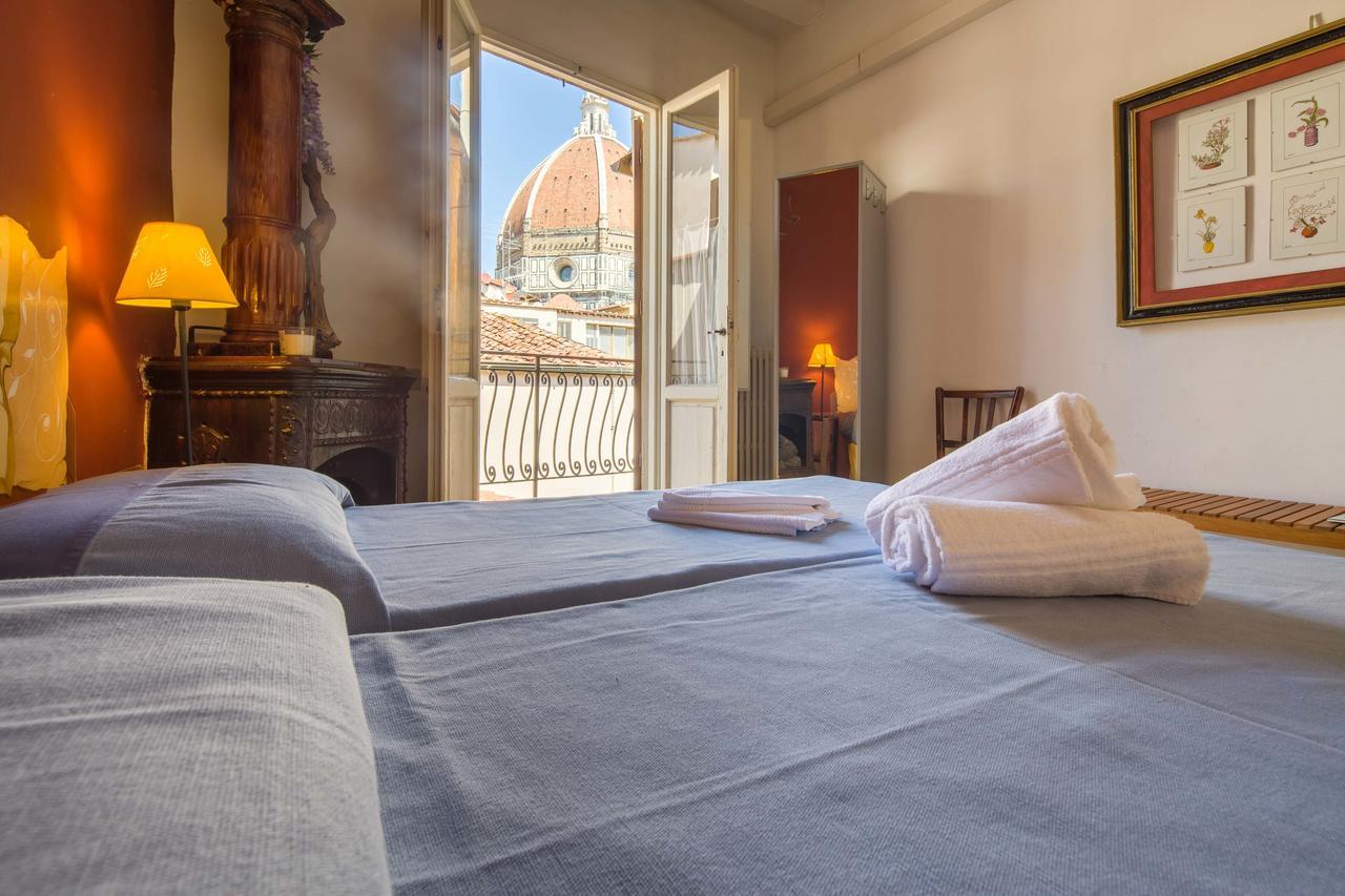Typical Florentine Apartment Флоренция Екстериор снимка